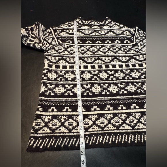 J. Jill Ultra Soft & Cozy Black/Cream Jacquard Pullover Sweater Sz Medium - Picture 10 of 12